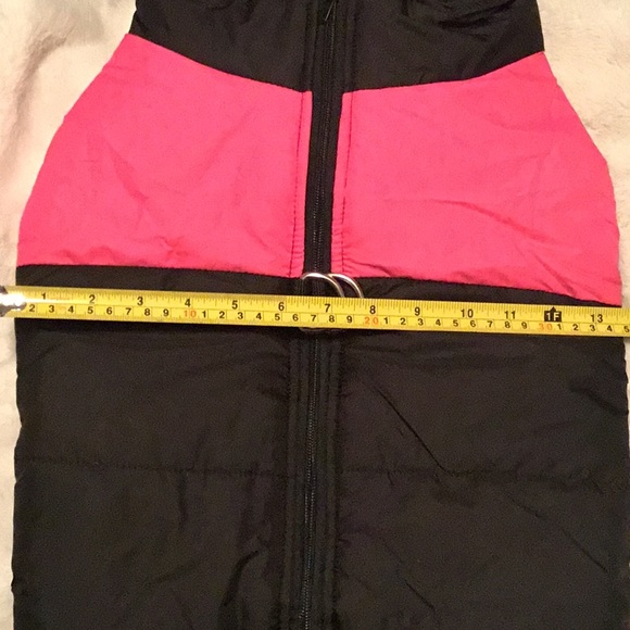 ⭐️Host Pick⭐️ Dog waterproof Vest in Various sizes *See chart for sizing* - Picture 10 of 10